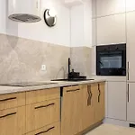 Comfy Aparts Sw Mikolaja דירה