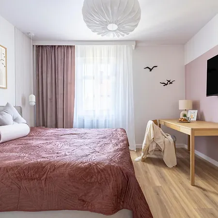 Comfy Aparts Sw Mikolaja Apartamento